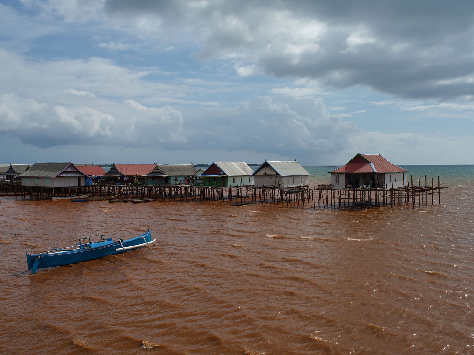 Sekali Nikel Datang, Satu Pulau Tercemari